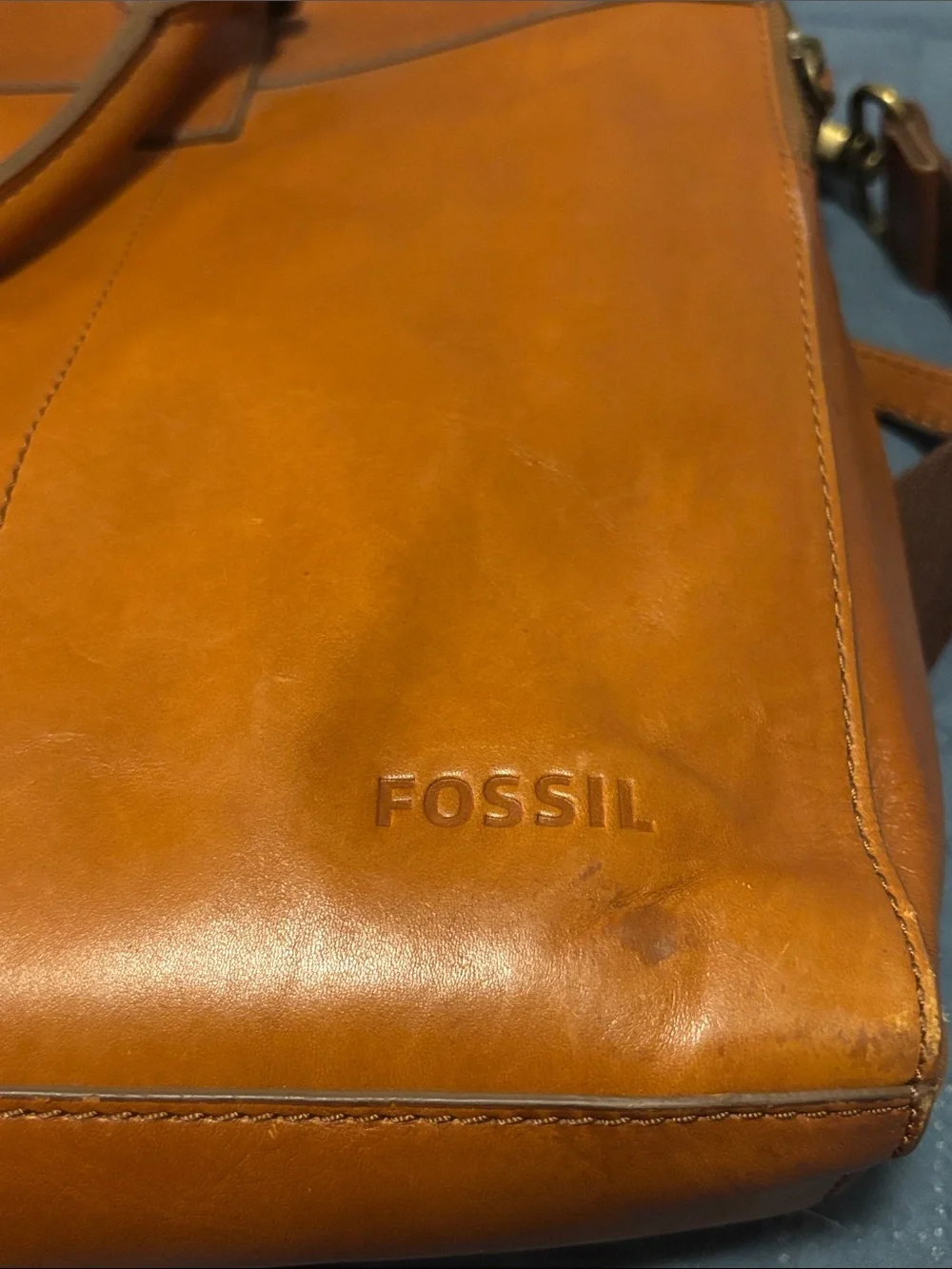 Fossil Leather Laptop Bag in light Brown